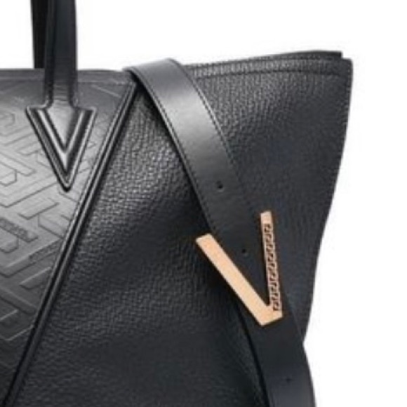 NWT’S VERSACE 2024 Collection Greca V Large Tote - Picture 9 of 10